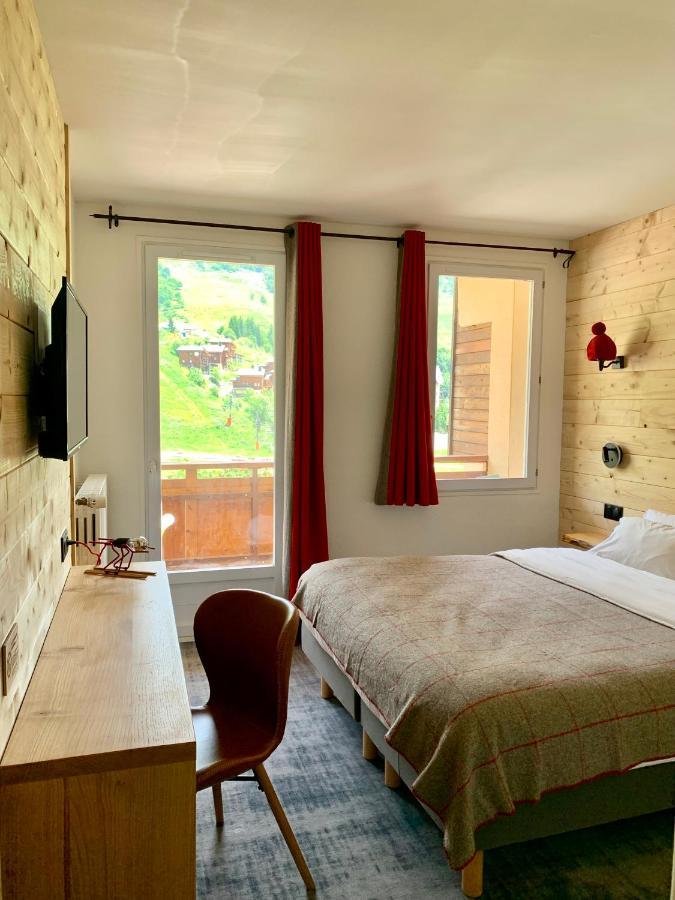 Hotel Lac Bleu 1650 Saint-François-Longchamp Extérieur photo